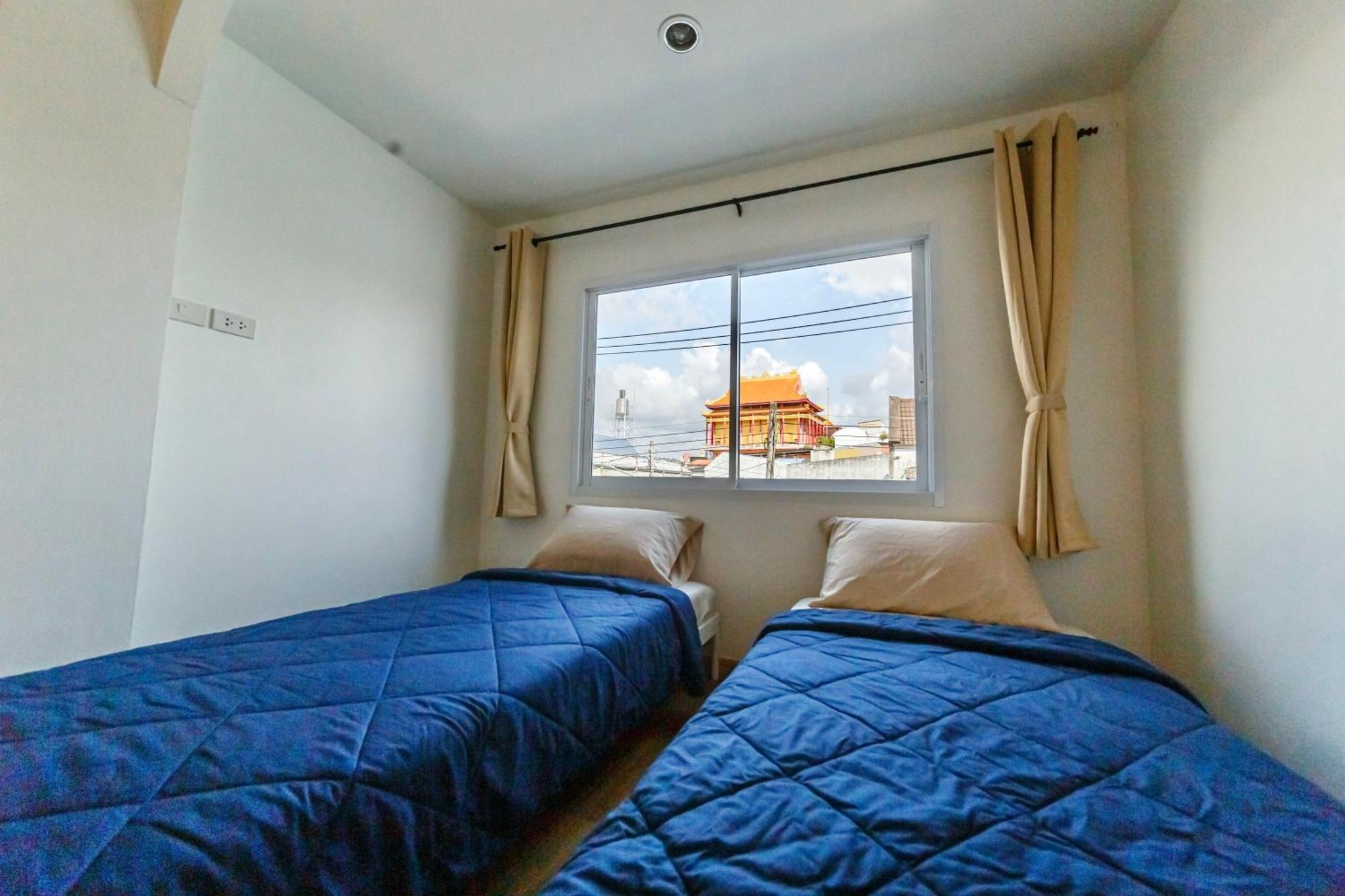 De Blue Door, Hatyai Hat Yai Luaran gambar