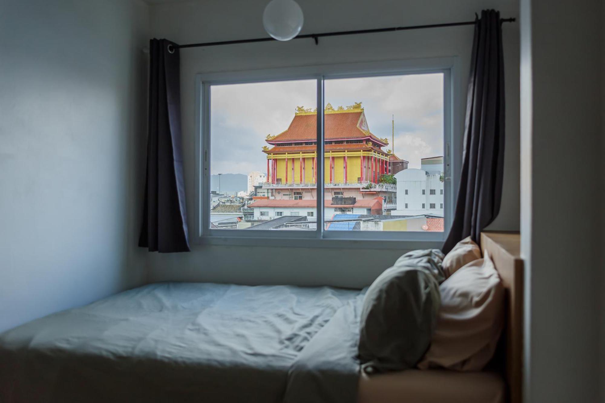 De Blue Door, Hatyai Hat Yai Luaran gambar