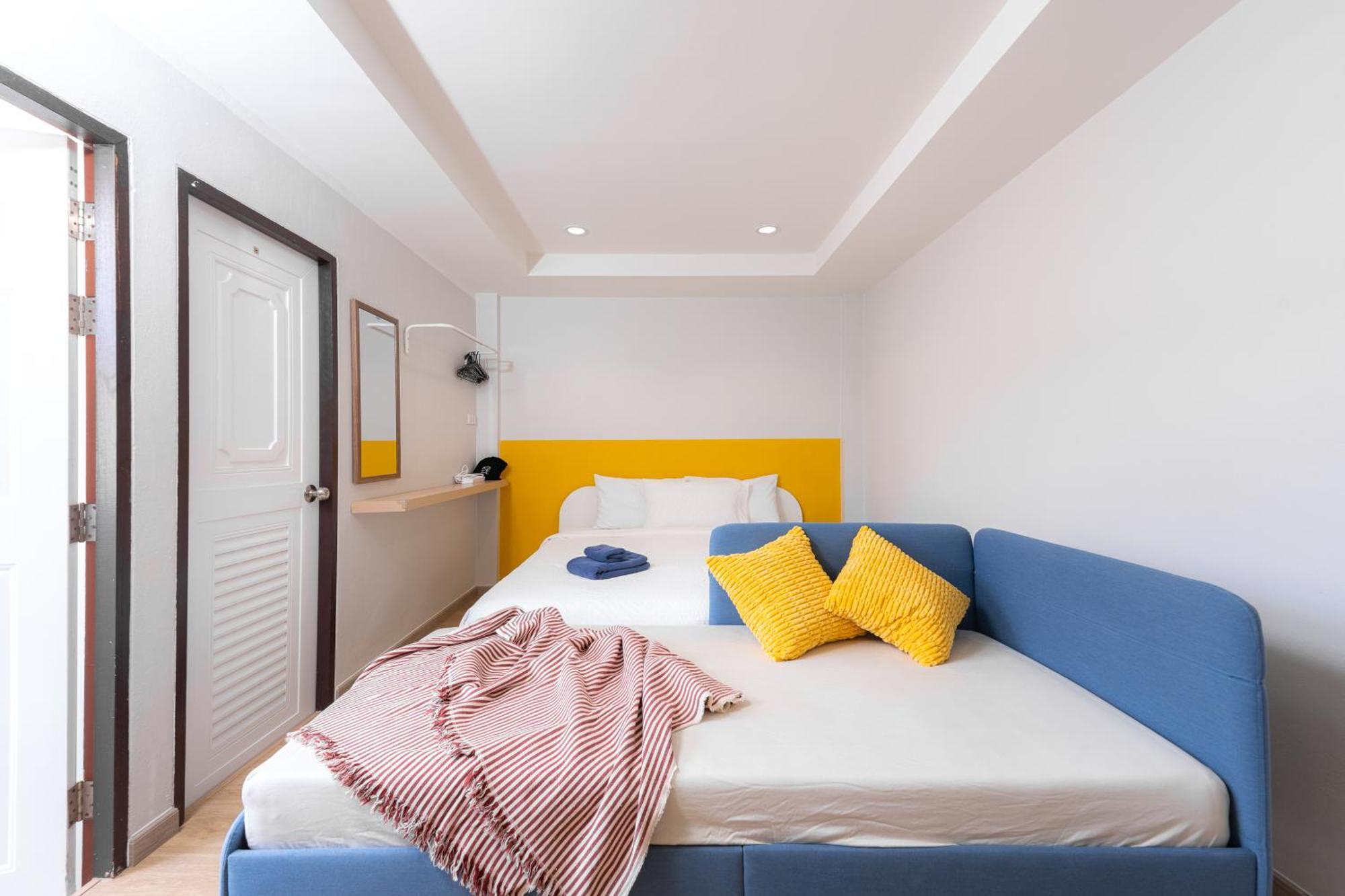 De Blue Door, Hatyai Hat Yai Luaran gambar