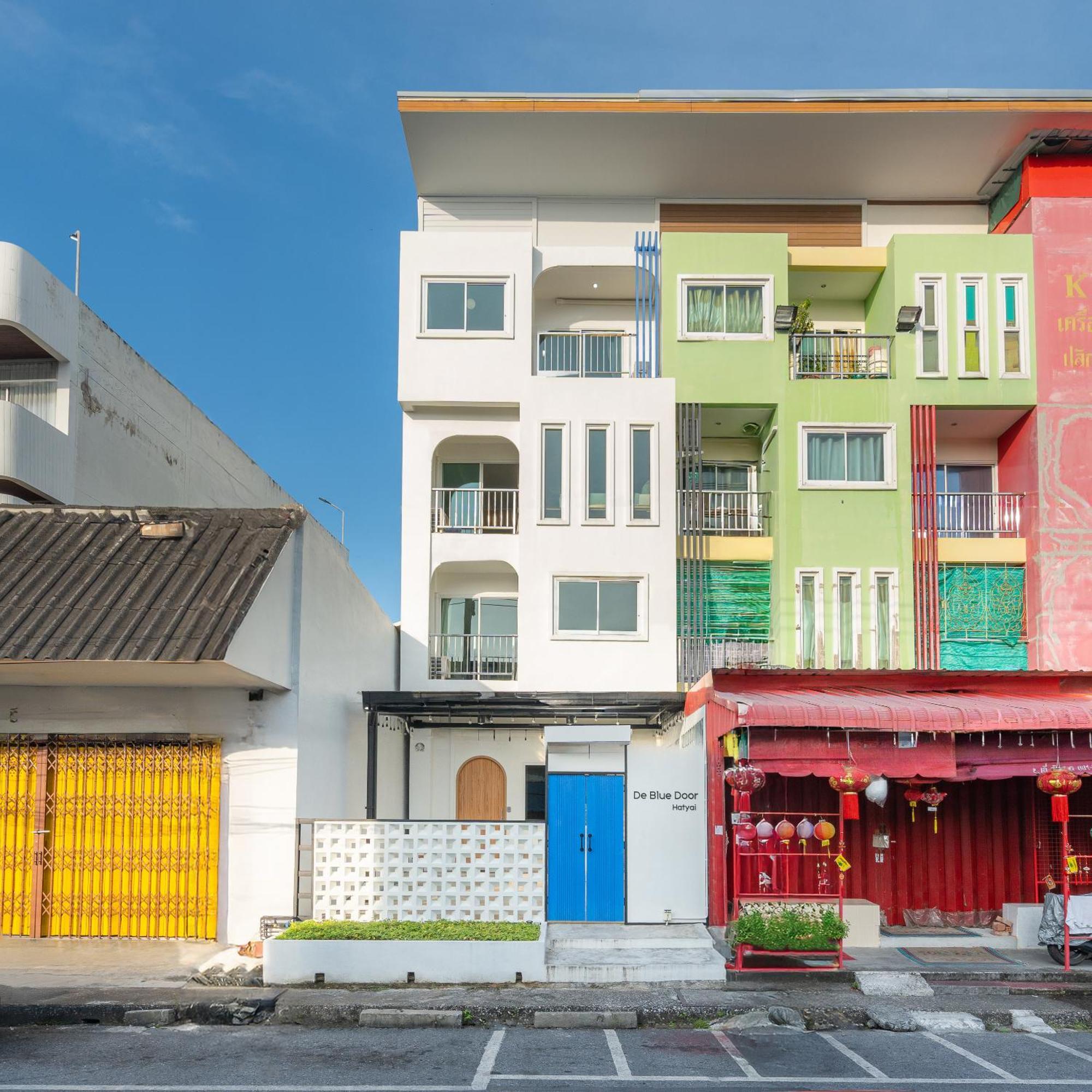 De Blue Door, Hatyai Hat Yai Luaran gambar