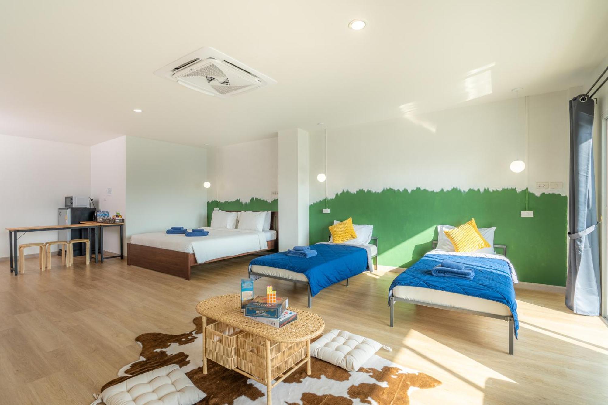 De Blue Door, Hatyai Hat Yai Luaran gambar